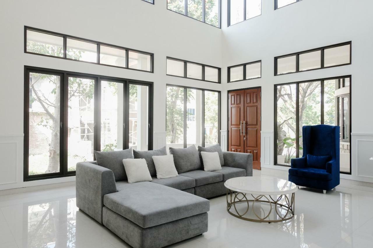 Oyo 1110 Ijen Butik House Malang Exterior foto