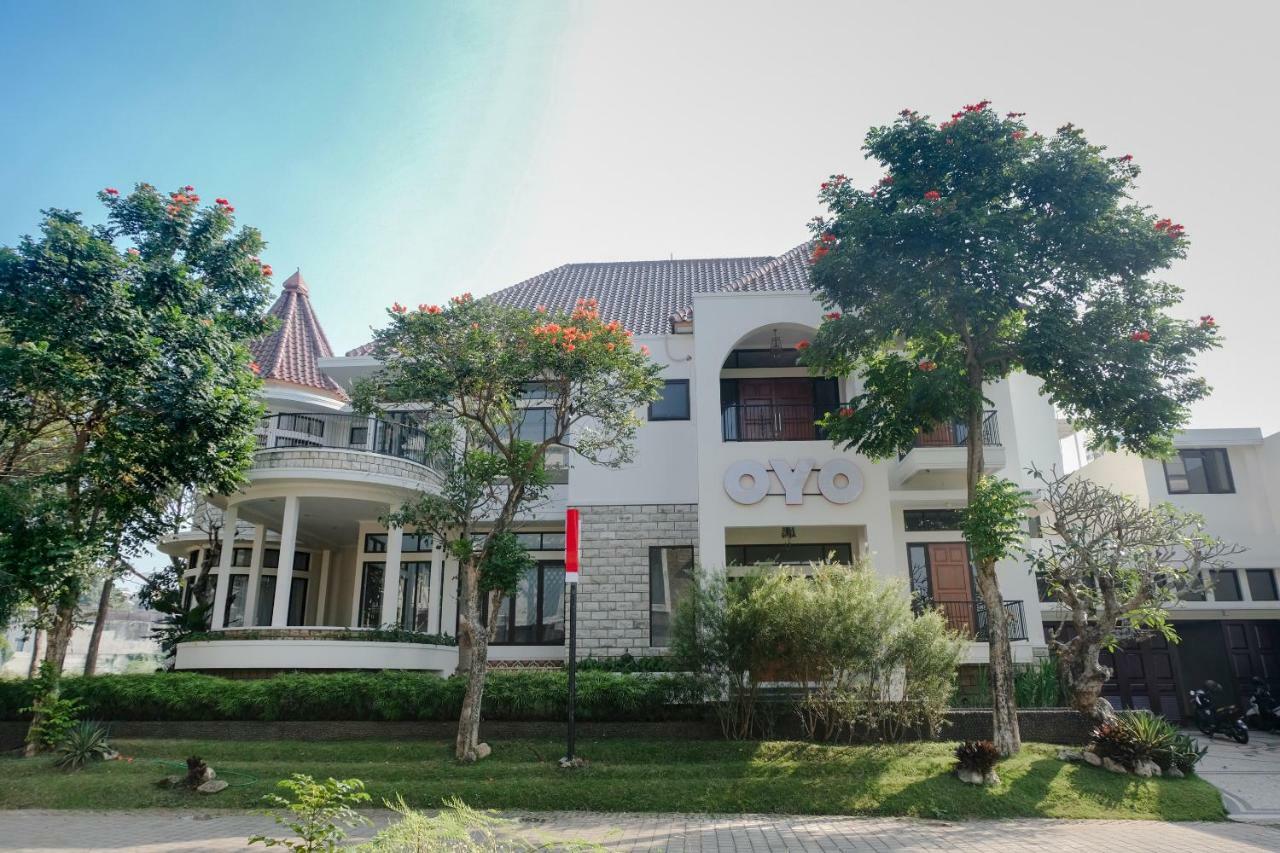 Oyo 1110 Ijen Butik House Malang Exterior foto