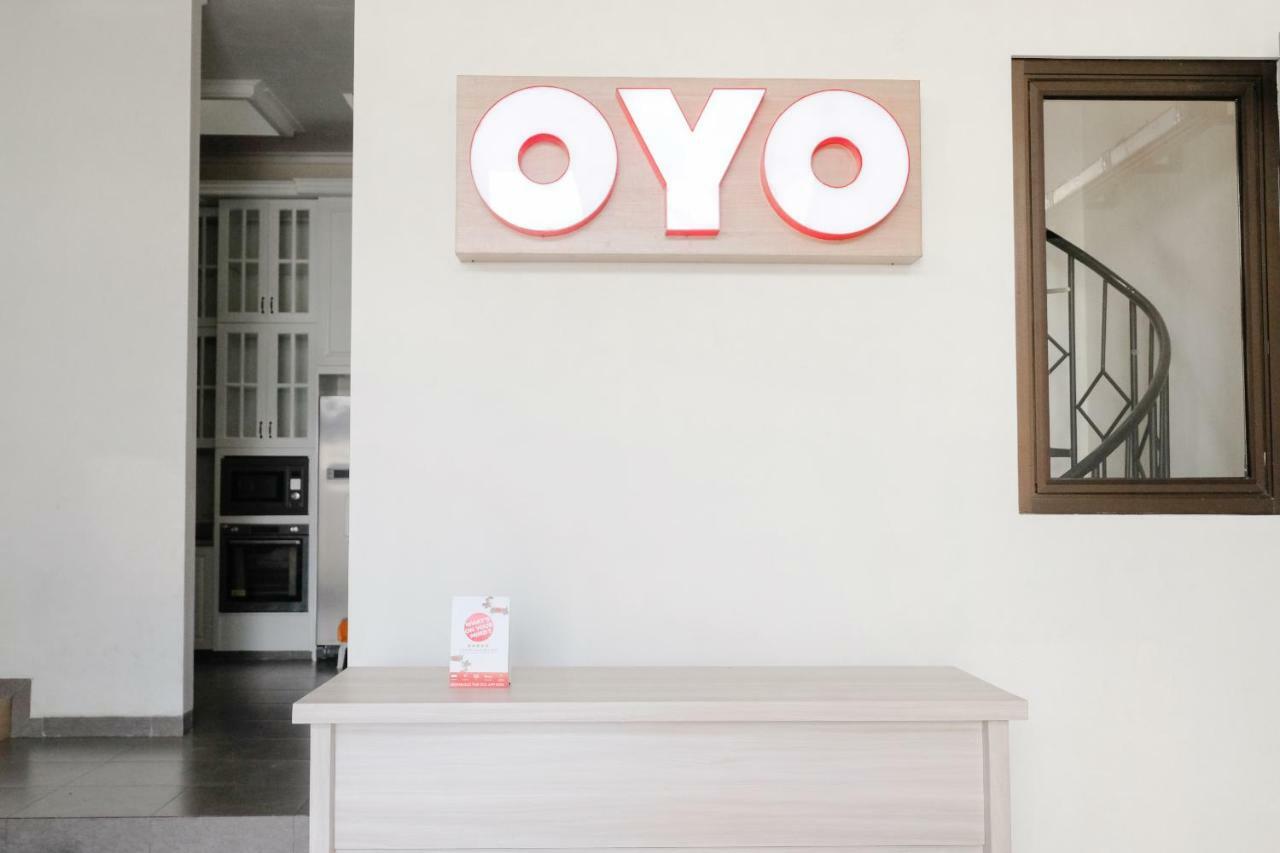 Oyo 1110 Ijen Butik House Malang Exterior foto